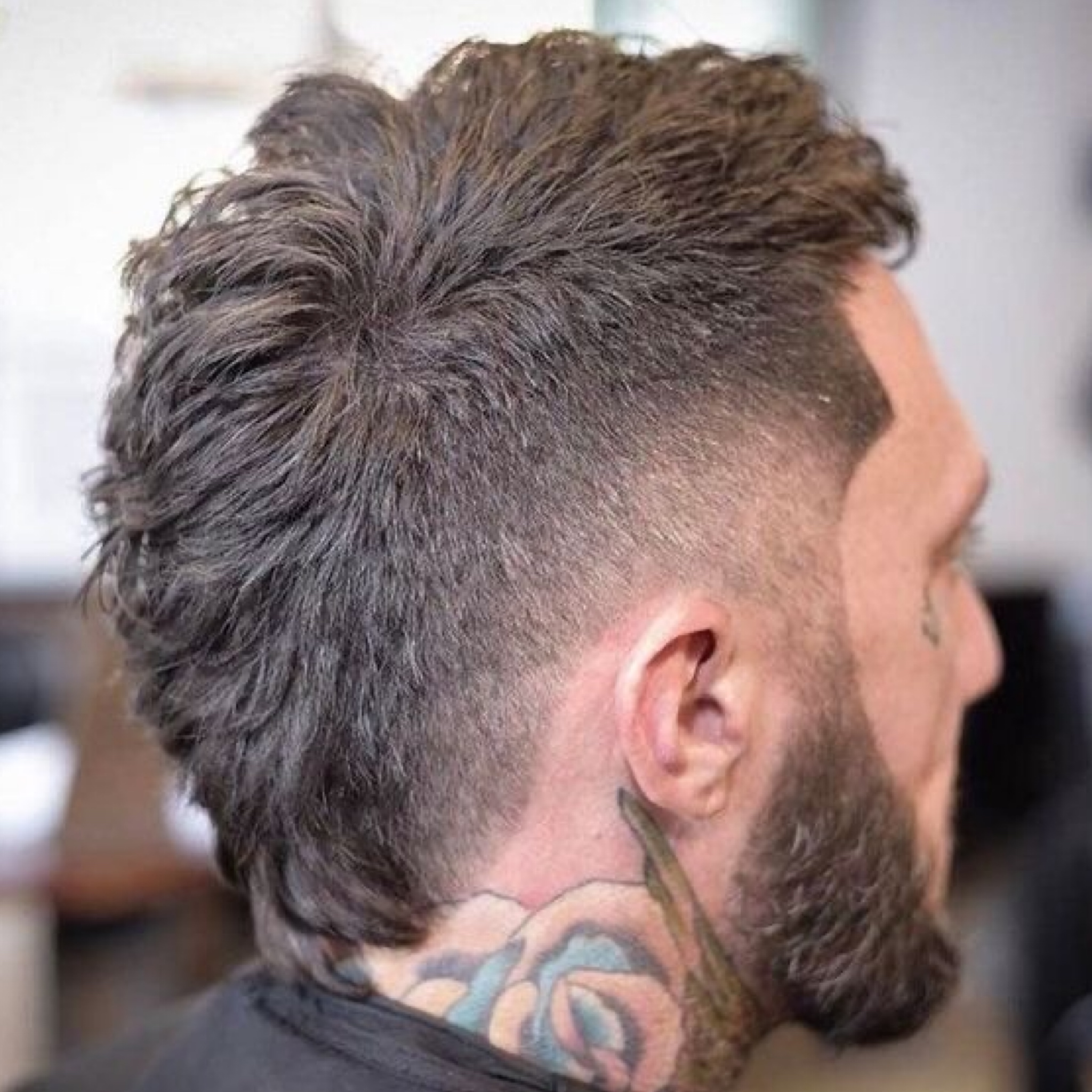 Corte de Cabelo Liso Masculino: Americano, Moicano!