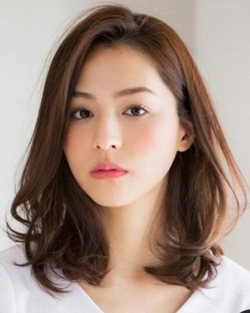 Cabelo oriental feminino - Kioshi Sako